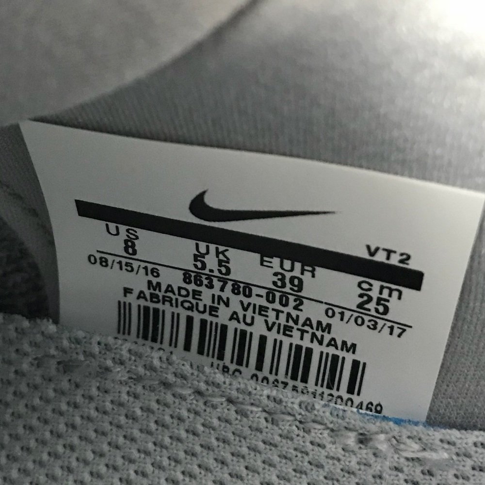 NWT Nike LunarEpic Low Flyknit 2 Wolf Grey  WMNS - Picture 8 of 8